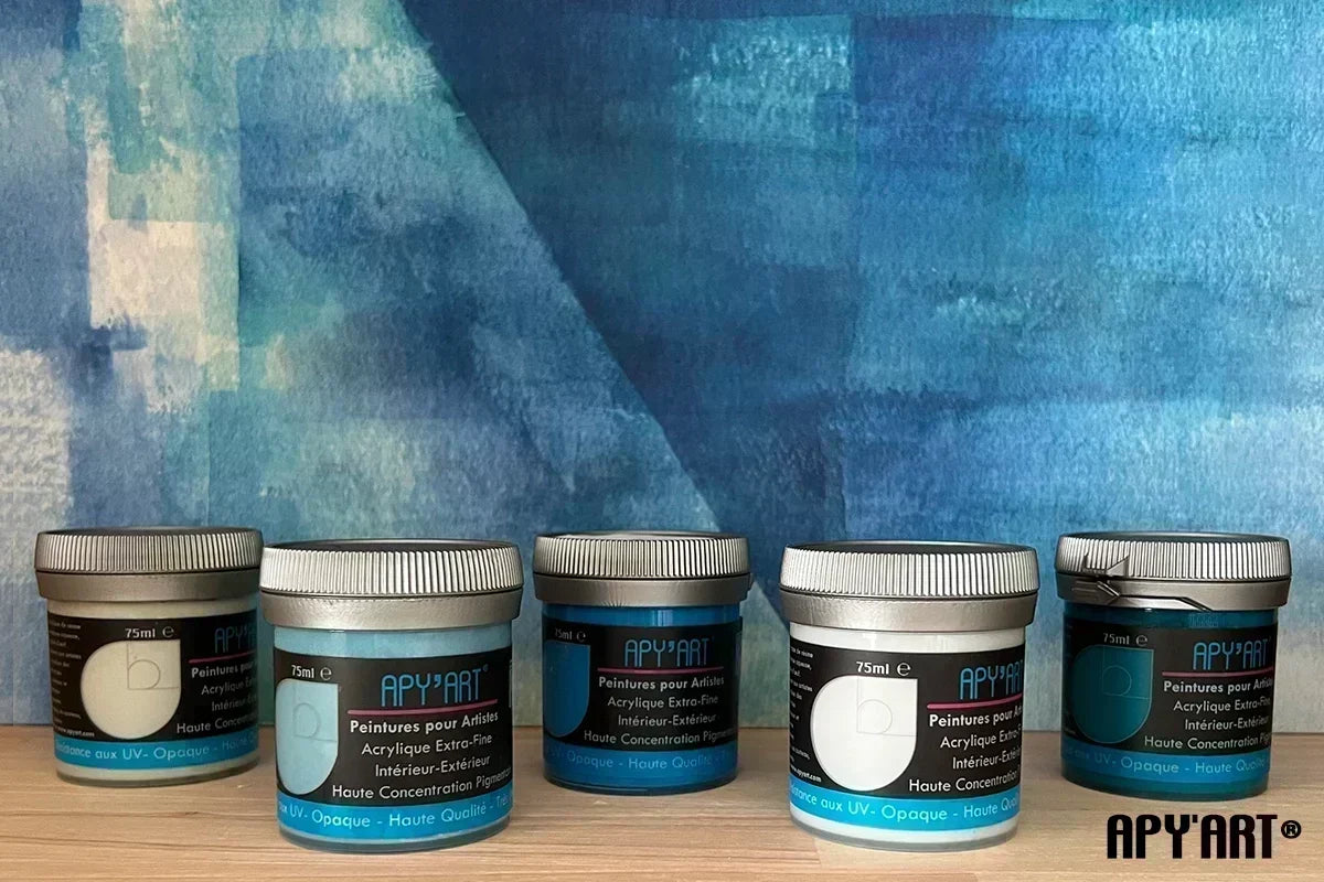 Le bleu pastel en peinture : nuances, tendances et inspirations déco et artiste